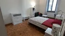 Room for rent, Florence, Toscana, &lt;span class=&quot;blurred street&quot; onclick=&quot;ProcessAdRequest(7738276)&quot;&gt;&lt;span class=&quot;hint&quot;&gt;See streetname&lt;/span&gt;[xxxxxxxxxxxxx]&lt;/span&gt;