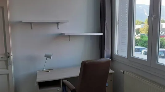 Rooms in Grenoble - photo 4