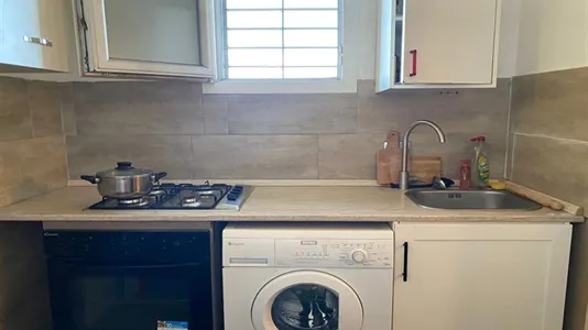 Rooms in Roma Municipio VI – Roma Delle Torri - photo 5