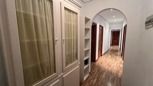 Rooms in Madrid Chamartín - photo 10