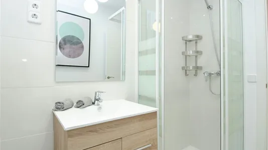 Rooms in Madrid Salamanca - photo 8