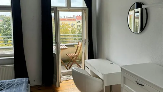 Rooms in Berlin Friedrichshain-Kreuzberg - photo 2