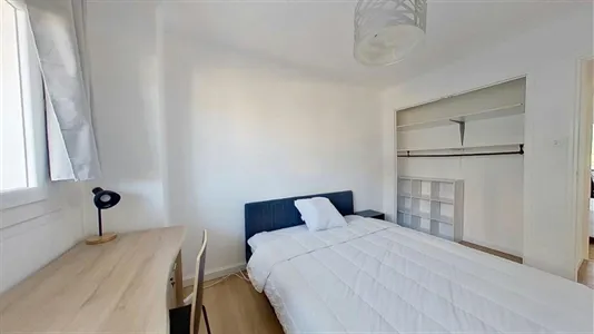 Rooms in Toulon - photo 2