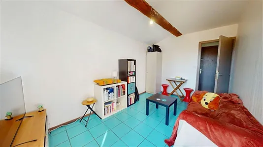 Apartments in Lyon - photo 4