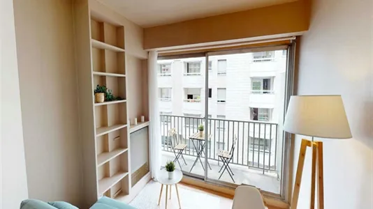 Rooms in Paris 19ème arrondissement - photo 2