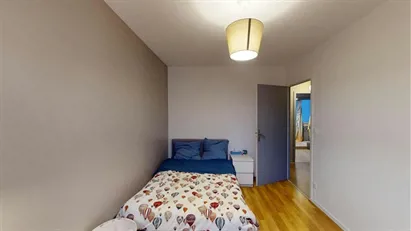 Room for rent in Saint-Julien-en-Genevois, Auvergne-Rhône-Alpes