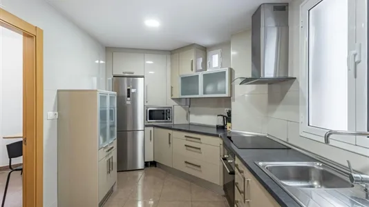 Rooms in Granada - photo 7