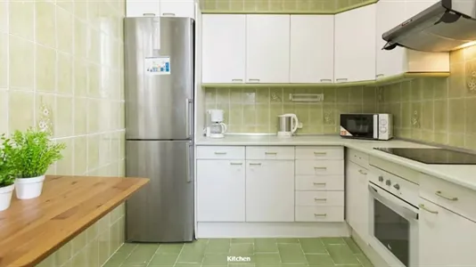 Rooms in Madrid Centro - photo 6