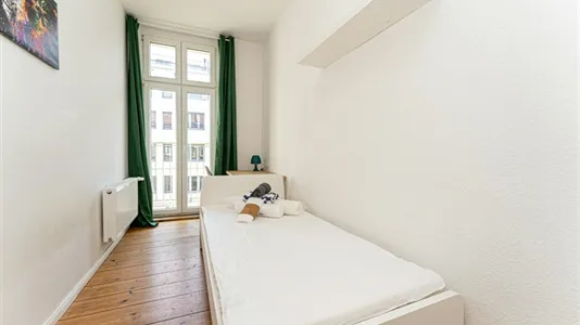 Rooms in Berlin Friedrichshain-Kreuzberg - photo 2