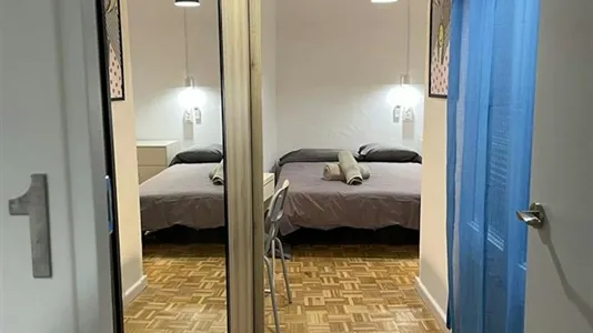 Rooms in Barcelona Ciutat Vella - photo 4