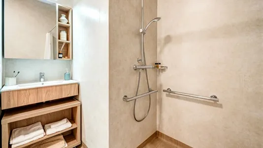 Apartments in Nogent-sur-Marne - photo 5