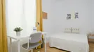 Room for rent, Madrid Centro, Madrid, &lt;span class=&quot;blurred street&quot; onclick=&quot;ProcessAdRequest(13903285)&quot;&gt;&lt;span class=&quot;hint&quot;&gt;See streetname&lt;/span&gt;[xxxxxxxxxxxxx]&lt;/span&gt;