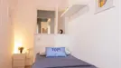 Room for rent, Pavia, Lombardia, &lt;span class=&quot;blurred street&quot; onclick=&quot;ProcessAdRequest(14007331)&quot;&gt;&lt;span class=&quot;hint&quot;&gt;See streetname&lt;/span&gt;[xxxxxxxxxxxxx]&lt;/span&gt;