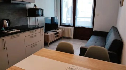 Rooms in Saint-Julien-en-Genevois - photo 4