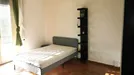 Room for rent, Bologna, Emilia-Romagna, Piazza Trento e Trieste