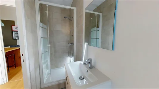 Apartments in Lyon - photo 6