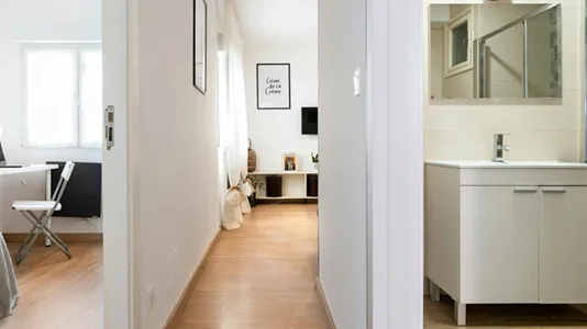 Rooms in Oviedo - photo 6