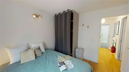 Room for rent in Nanterre, Île-de-France