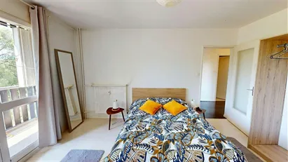 Room for rent in Grenoble, Auvergne-Rhône-Alpes