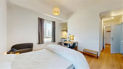Room for rent in Pontoise, Île-de-France