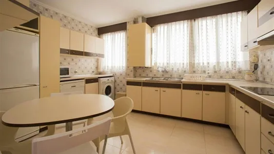 Rooms in Valencia Ciutat Vella - photo 5