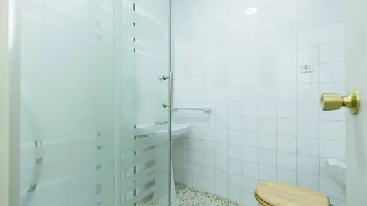 Rooms in Granada - photo 6