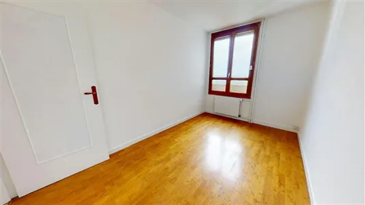 Apartments in Lyon - photo 9