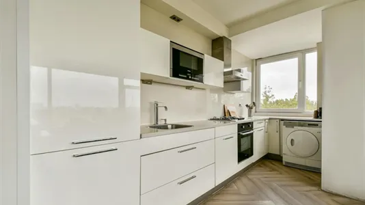 Apartments in Location is not specified - photo 8