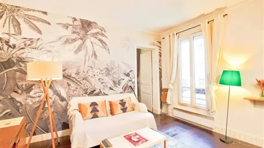 Apartments in Paris 20ème arrondissement - photo 1