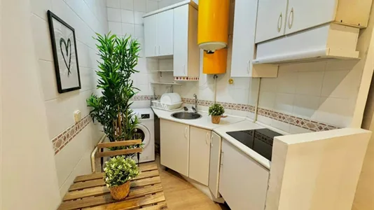 Rooms in Madrid Centro - photo 9