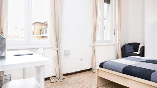 Rooms in Milano Zona 8 - Fiera, Gallaratese, Quarto Oggiaro - photo 7