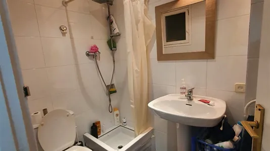 Rooms in Barcelona Les Corts - photo 9