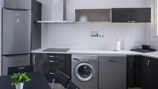 Rooms in Valencia Ciutat Vella - photo 5