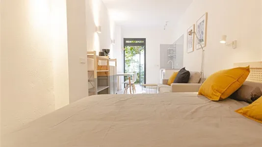 Rooms in Barcelona Gràcia - photo 5
