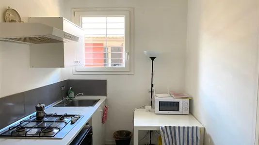 Rooms in Roma Municipio VI – Roma Delle Torri - photo 5