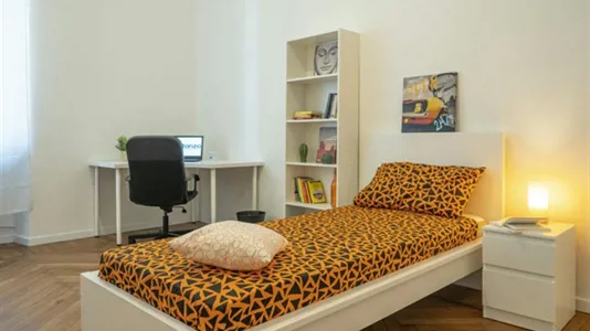 Rooms in Turin - photo 2