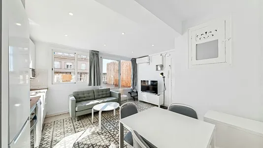 Rooms in Barcelona Eixample - photo 7