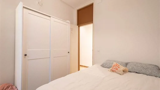 Rooms in Barcelona Eixample - photo 2