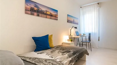 Room for rent in Padua, Veneto