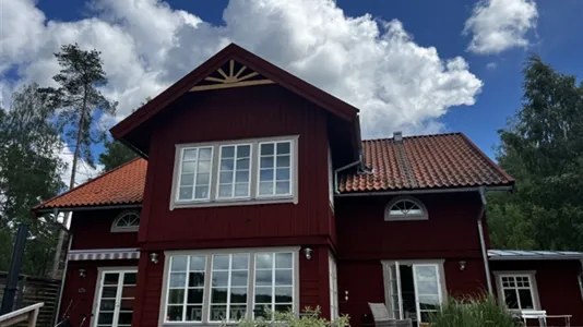 Houses in Norrköping - photo 1