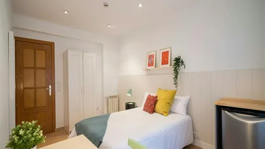 Rooms in Madrid Tetuán - photo 8