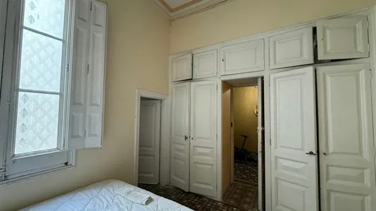 Rooms in Barcelona Eixample - photo 3