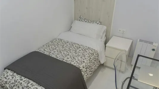 Rooms in Madrid Centro - photo 1