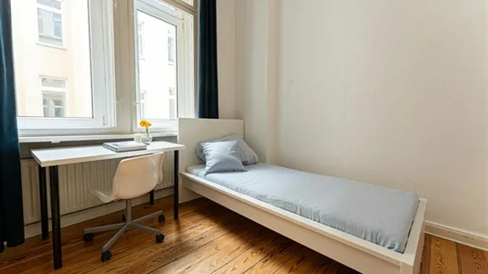 Rooms in Berlin Charlottenburg-Wilmersdorf - photo 3