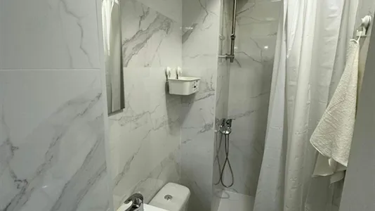 Rooms in Madrid Ciudad Lineal - photo 7