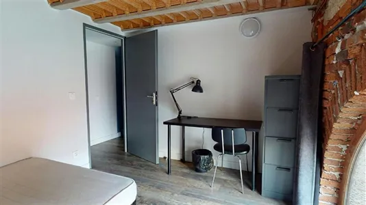 Rooms in Saint-Étienne - photo 2