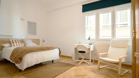 Rooms in Madrid Chamberí - photo 4
