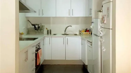 Rooms in Barcelona Ciutat Vella - photo 7