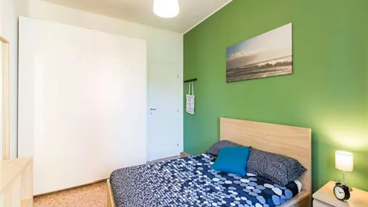 Rooms in Milano Zona 8 - Fiera, Gallaratese, Quarto Oggiaro - photo 7