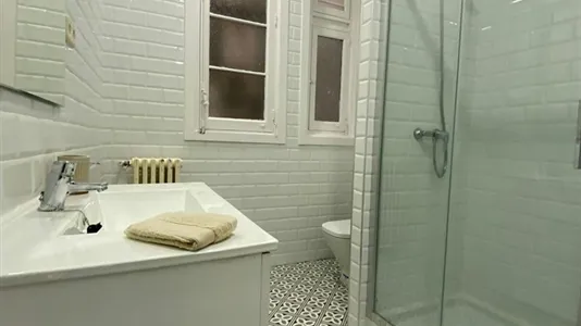 Rooms in Madrid Centro - photo 6